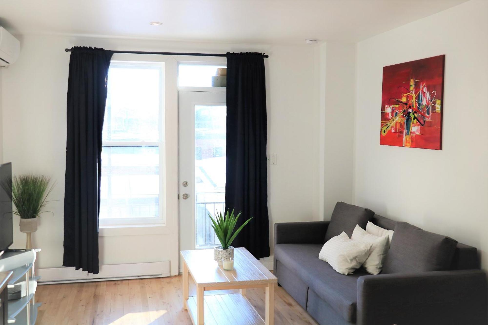 5-Star Prime Location - Bright Condo Montréal Extérieur photo