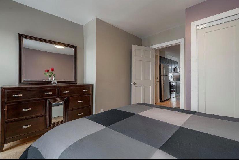 5-Star Prime Location - Bright Condo Montréal Extérieur photo