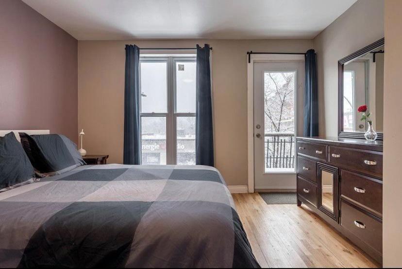 5-Star Prime Location - Bright Condo Montréal Extérieur photo