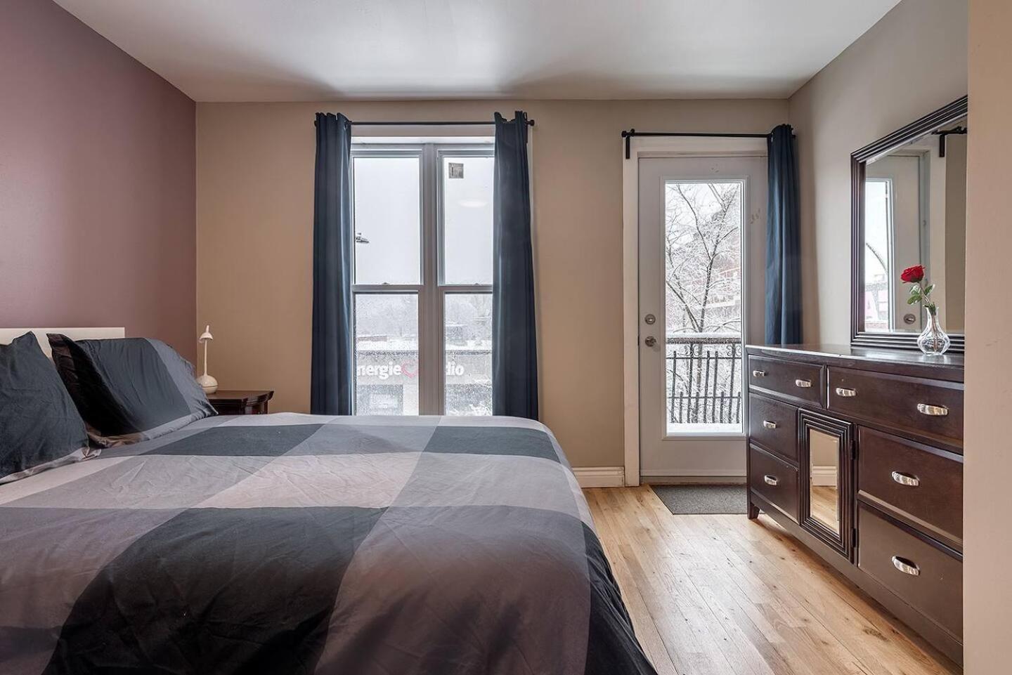5-Star Prime Location - Bright Condo Montréal Extérieur photo
